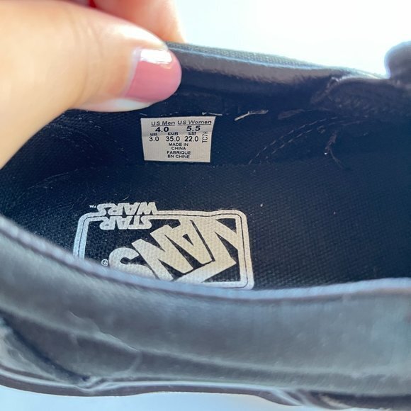 NEW VANS x STAR WARS Classic Slip On Shoes Darth V - Picture 5 of 7